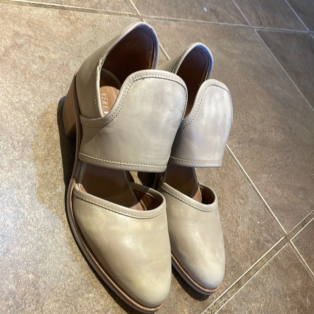 Very Volatile Booties! 6.5